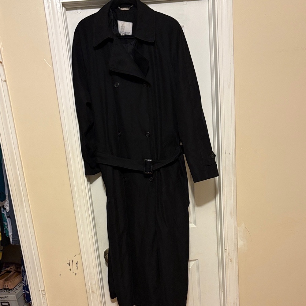 London Fog Elegant Black Trench Coat